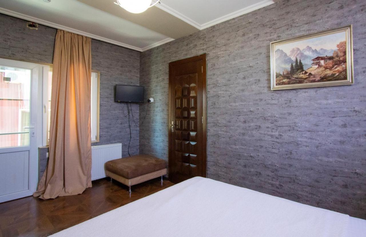 Hotel Smile Kobuleti Exteriör bild